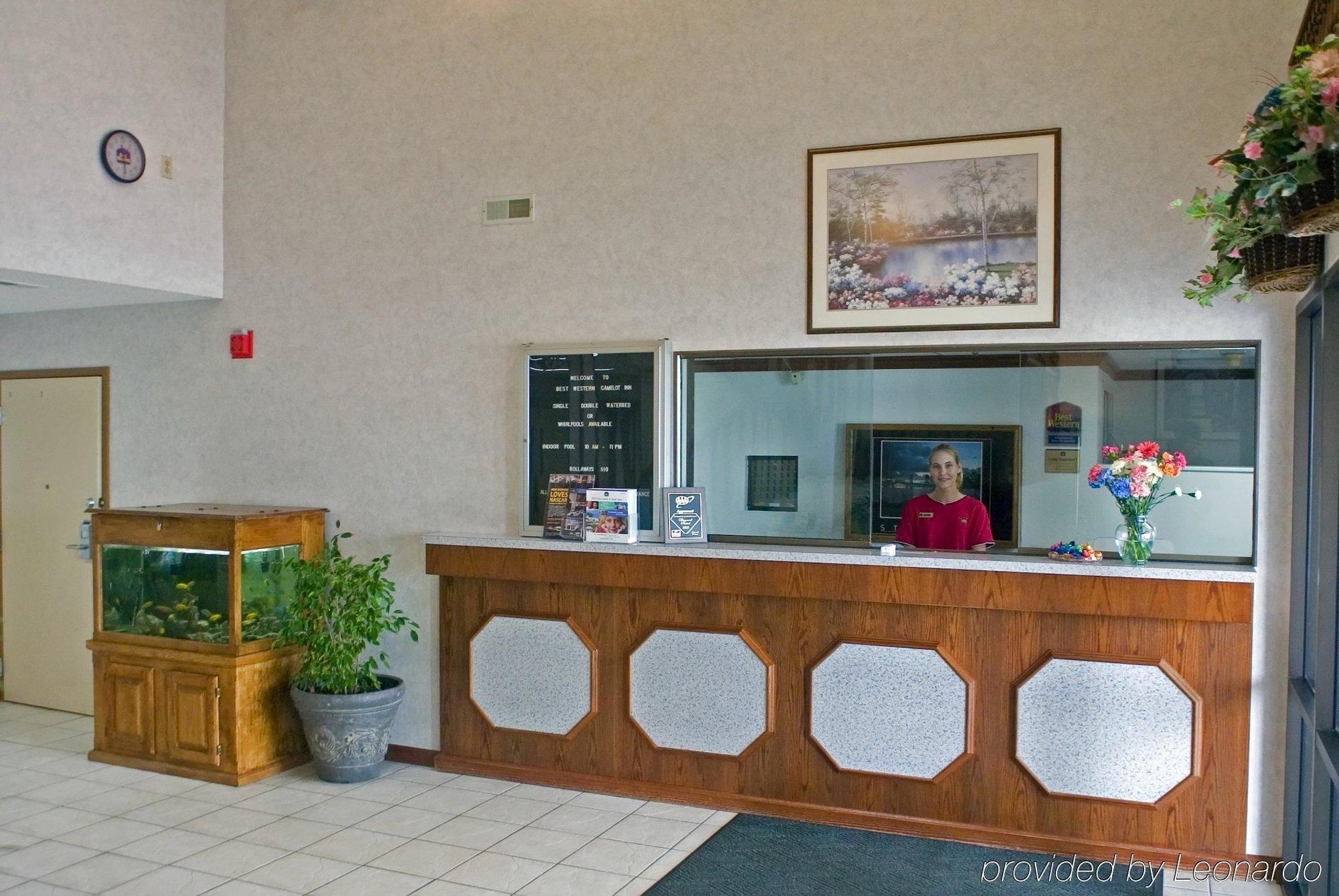 Red Lion Inn & Suites Pontoon Beach Interior foto